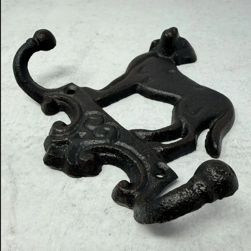 Cast Iron Dog Wall Hook Rustic Farmhouse Coat Hooks Vintage Style Entryway Decor